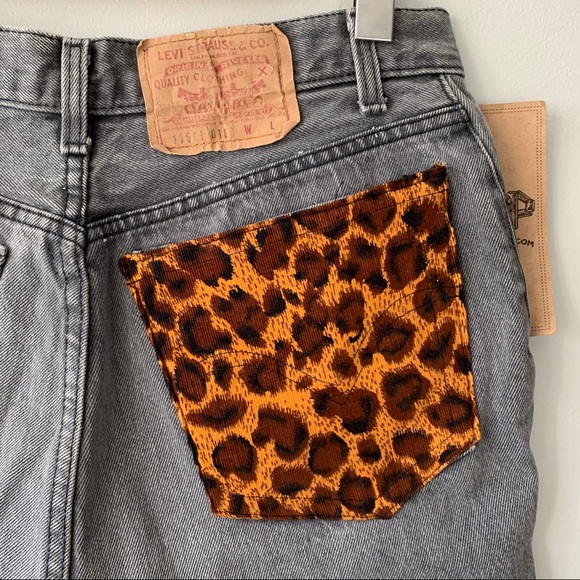 Levis 501 Short in Grey Re-Worked - Picture 4 of 6